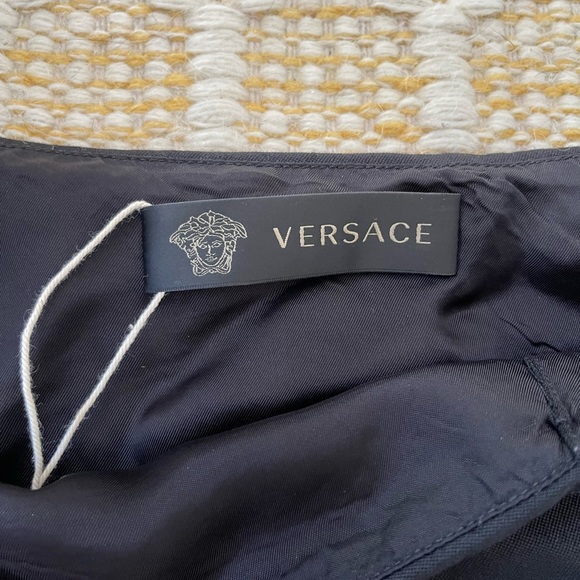 AUTHENTIC Versace Medusa Safety Pin Black Mini Skirt 42 - Picture 10 of 14